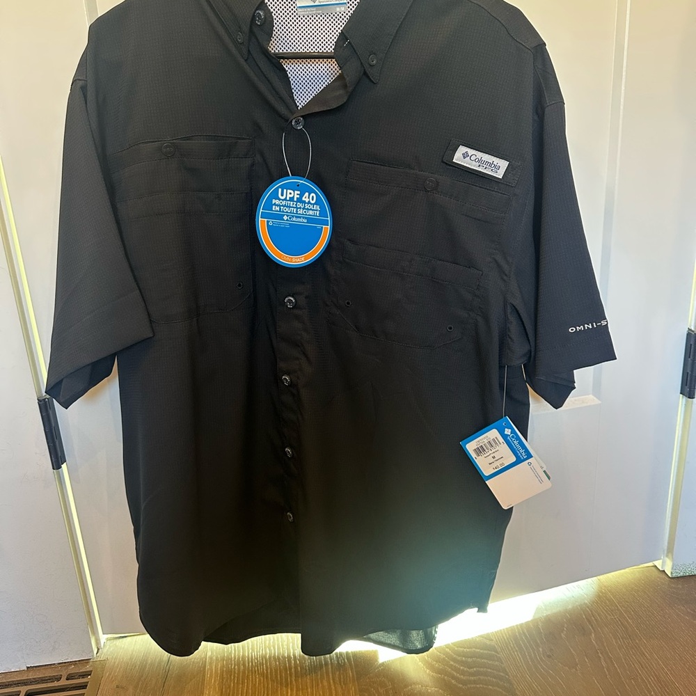 Columbia Men's Black Button Down Shirt